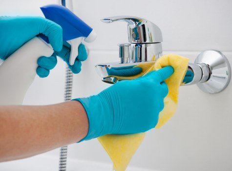 Detailed bathroom deep cleaning service in Maidavale