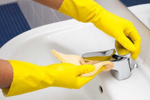 Reliable oven cleaning in Maidavale for homes and busy households